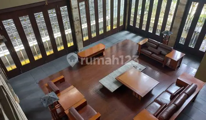 ruang tamu dijual rumah komplek cipaganti permai