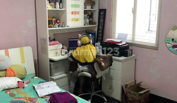 kamar tidur rumah cantik 2,5 lantai, mediterania