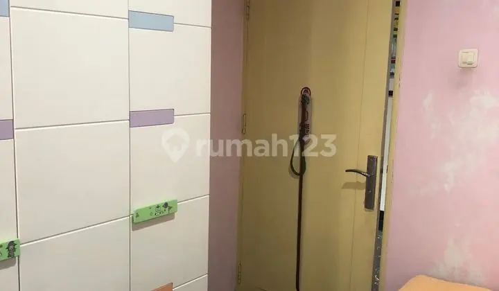 kamar tidur rumah cantik 2,5 lantai, mediterania