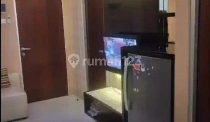 ruang tamu jual apartemen gunawangsa manyar dekat