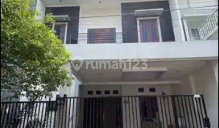 tampak depan dijual cepat rumah siap huni