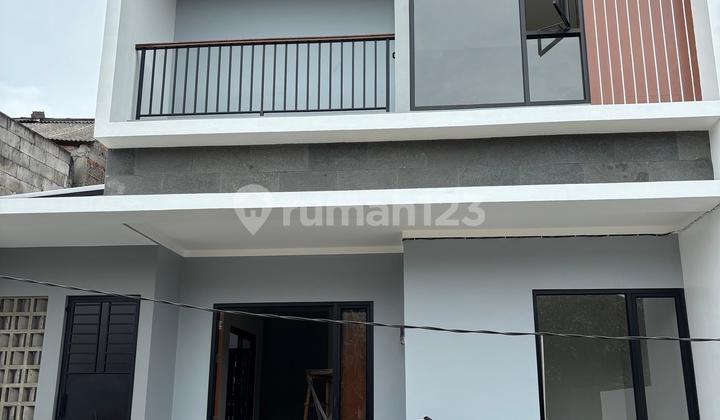 tampak depan rumah cantik siap huni lokasi