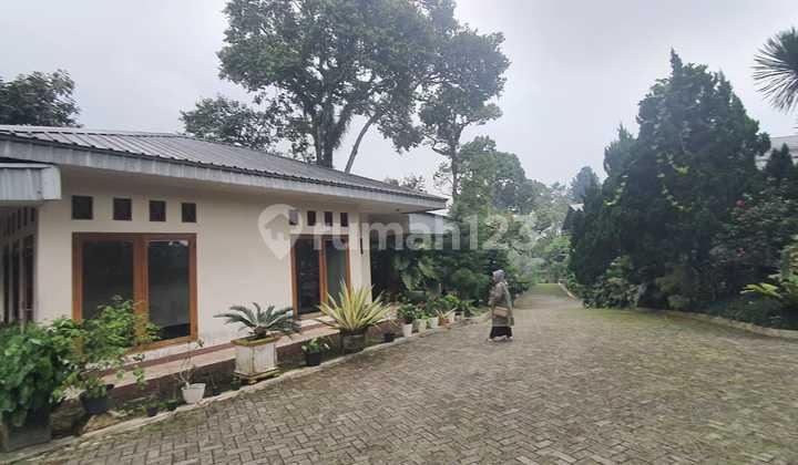 tampak depan jual gedung kantor lokasi bogor