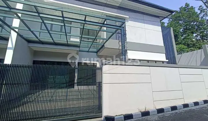 foto lainnya rumah mewah baru di komplek