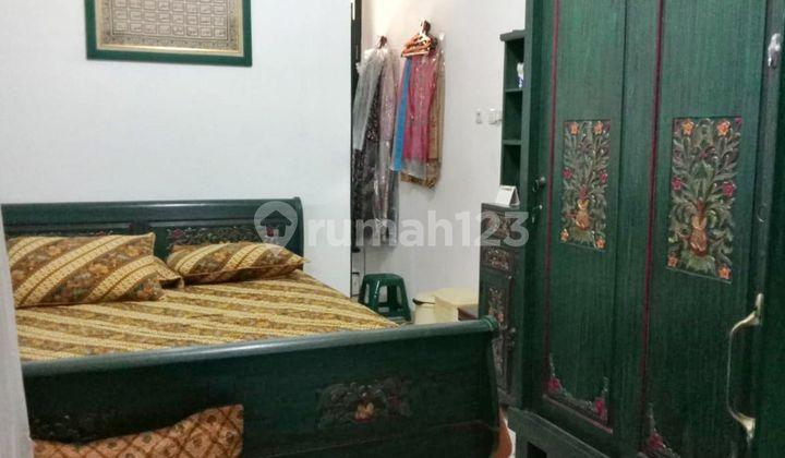 kamar tidur rumah bagus di perumahan violet