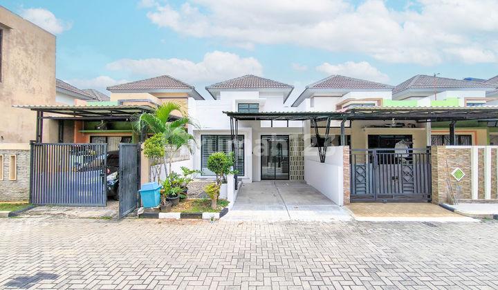 tampak depan rumah 10 menit ke rs
