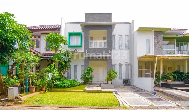 tampak depan rumah 5 kamar shm 5