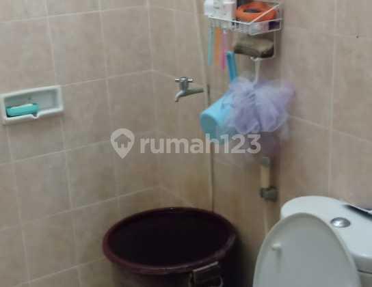 kamar mandi rumah hook cluster grand cibubur