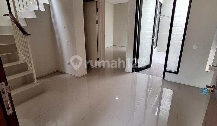 ruang keluarga rumah northwest lake park central