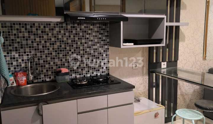 dapur apartemen cinere bellevue suites 2