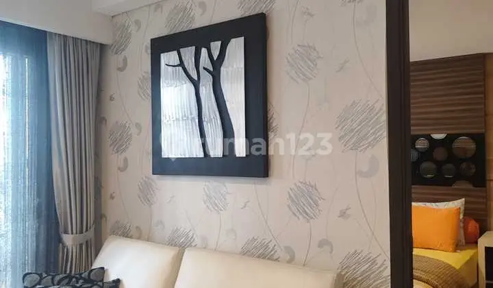 ruang tamu disewakan apartemen 2 kamar tidur