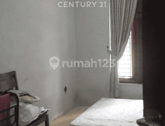 foto lainnya rumah 2 lantai di bintara