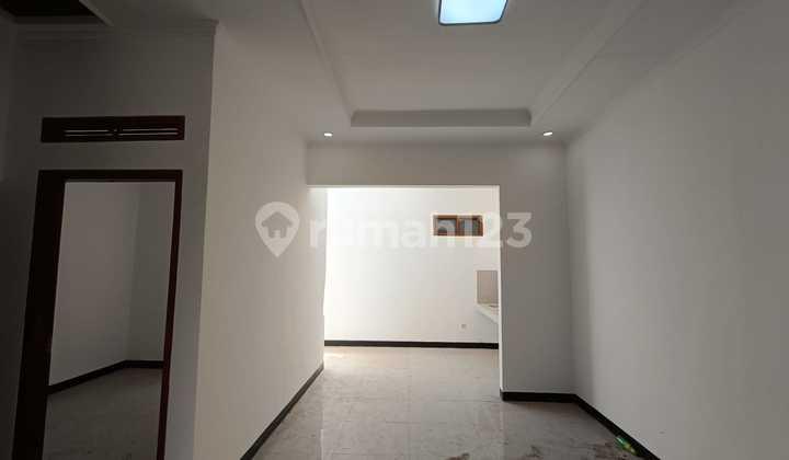 ruang makan rumah murah bojongsoang dekat stt