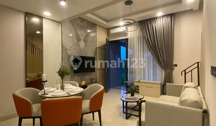 ruang keluarga rumah 2 lantai paradiso sentul