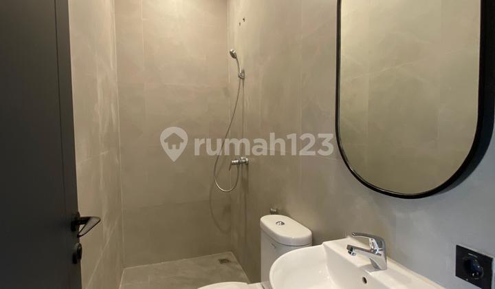 kamar mandi paradiso sentul tipe parva l-5