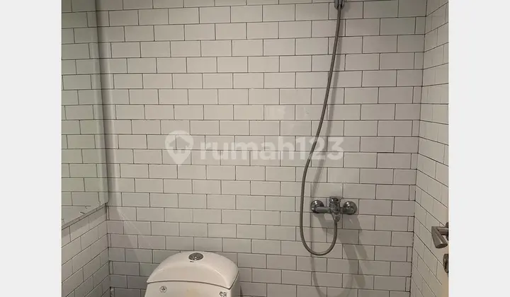 kamar mandi pakuwon mall apartemen tower benson