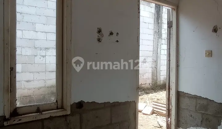 ruang makan dijual cepat rumah di perumahan