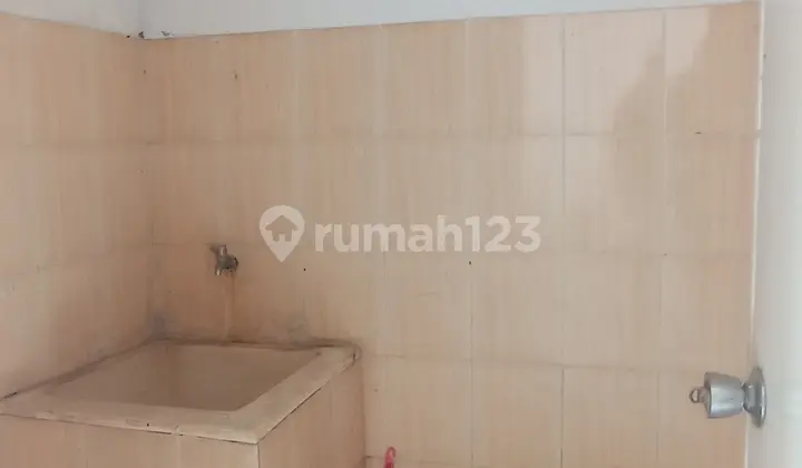 kamar mandi dijual cepat rumah di perumahan