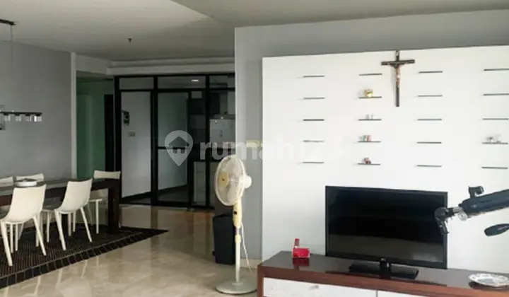 ruang keluarga apartemen park royale tower 2