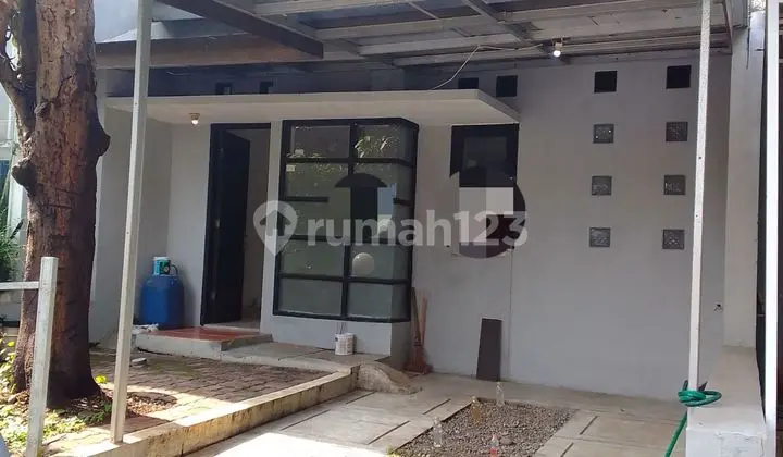 garasi/carport rumah 1 lantai di the