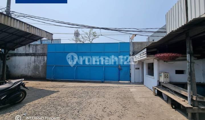 tampak depan dijual gudang di kompleks pergudangan