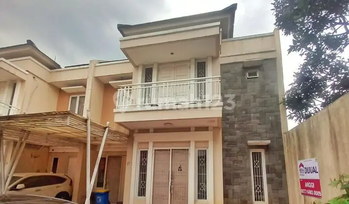 tampak depan dijual rumah dkt pajajaran di