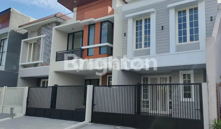 tampak depan rumah baru gress pantai mentari