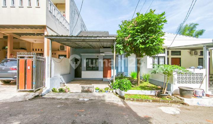 tampak depan rumah shm strategis 8 menit