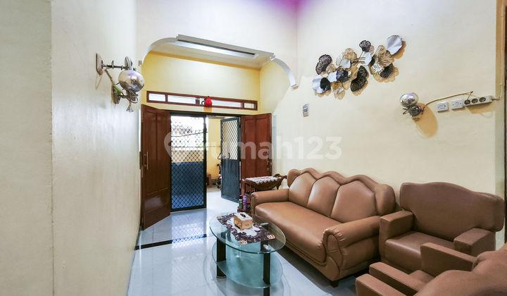 ruang tamu rumah strategis lt 295 siap