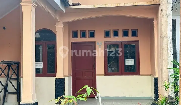 tampak depan rumah siap huni harga terjangkau