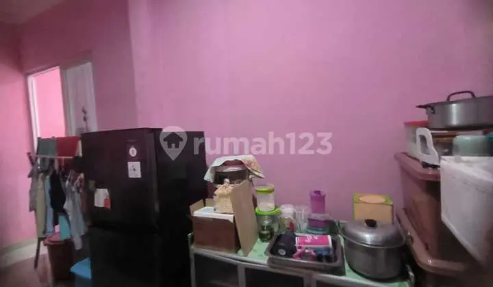 dapur rumah strategis di perumahan villa