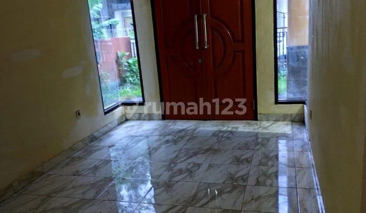 ruang tamu rumah cantik murah strategis di