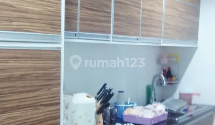 foto lainnya dijual rumah 2 lantai setengah