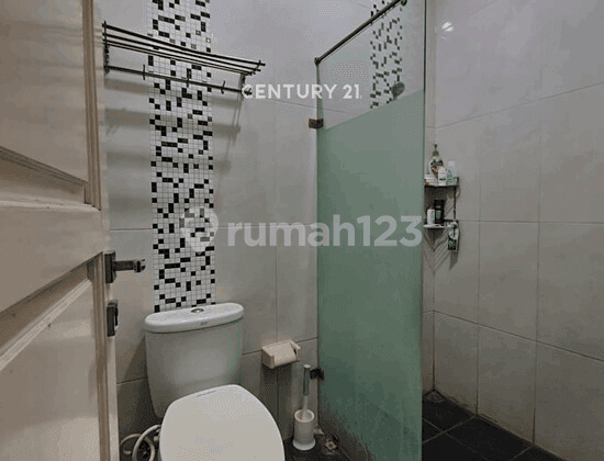 kamar mandi dijual rumah di komp peruri