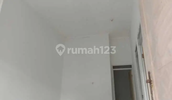 foto lainnya rumah 1 lantai di bukit