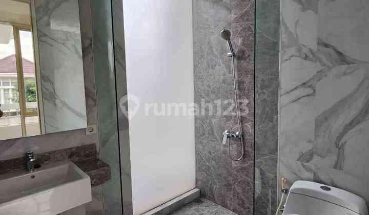 kamar mandi rumah modern grand pakuwon cluster