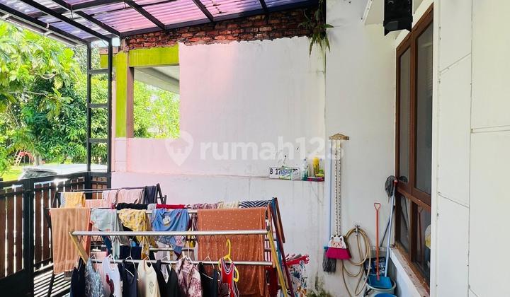 garasi/carport rumah bagus dalam cluster di