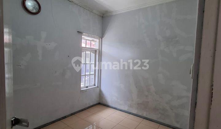 kamar tidur rumah butuh renovasi di cibogo