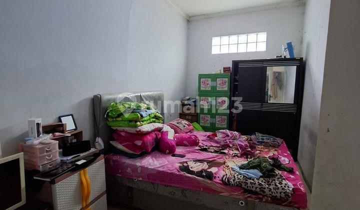 kamar tidur rumah butuh renovasi di cibogo