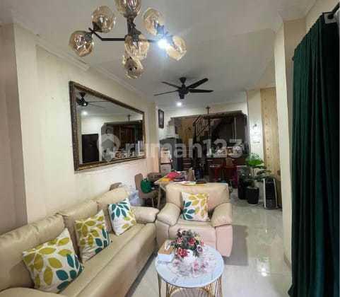 ruang tamu rumah siap huni di the