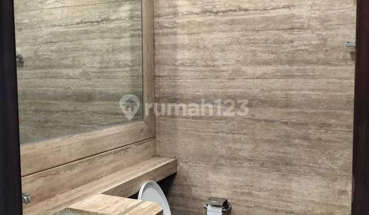 kamar mandi sewa apartemen district 8 -
