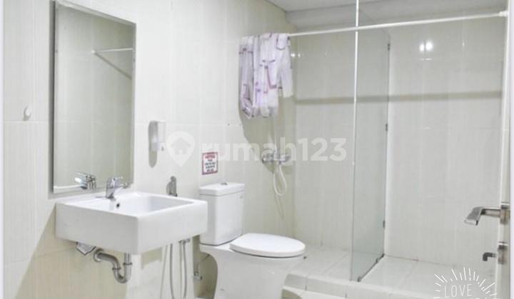 kamar mandi unit soho pancoran lt.26 semi