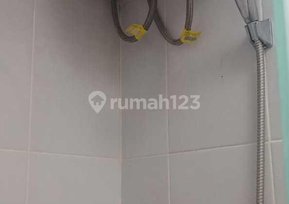 kamar mandi dijual apartemen studio urbano lengkap