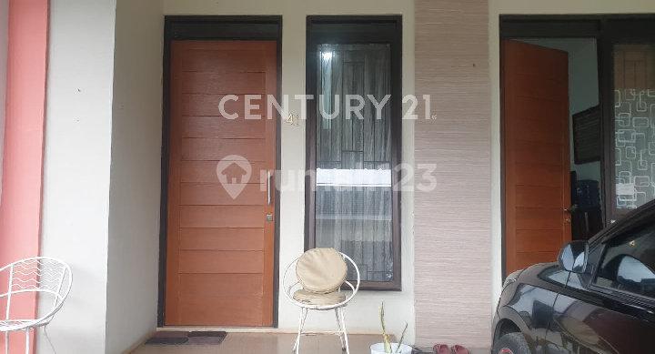 tampak depan jual rumah, murah, strategis,di kebun
