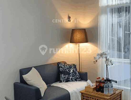 ruang tamu rumah baru siap huni dekat