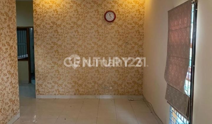 kamar tidur rumah perumahan al azhar green