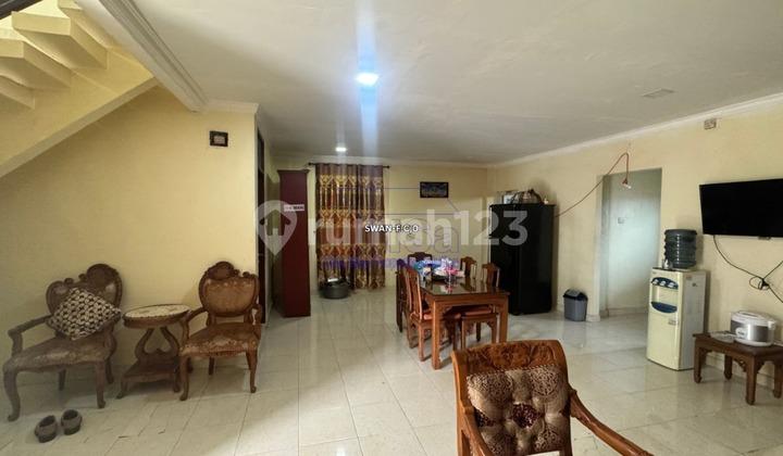 ruang makan jual rumah 4 kamar furnish