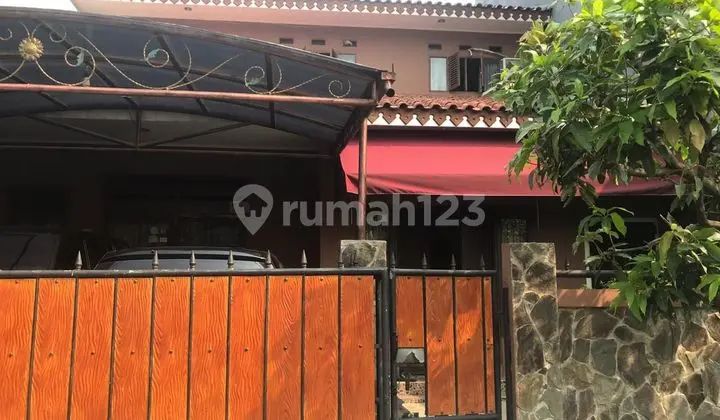 tampak depan dijual cepat rumah di perumahan