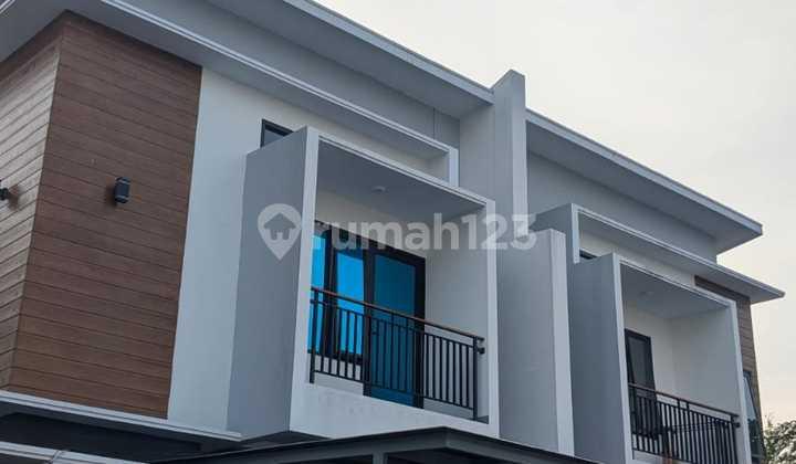garasi/carport rumah couple 2 lantai fasilitas