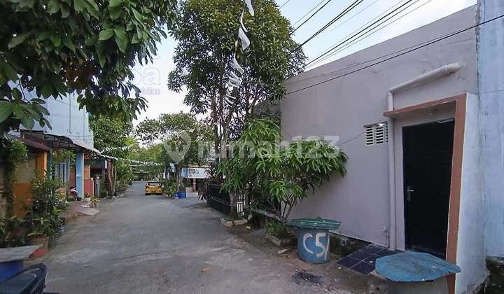 tampak depan rumah hook 1 lantai di